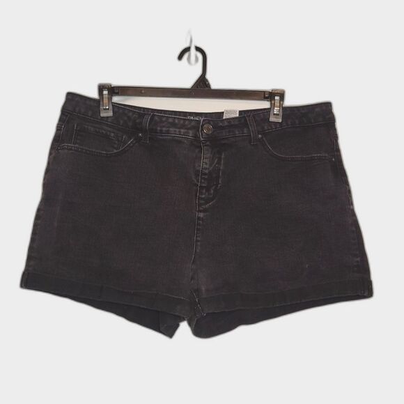 Time and Tru Black Midrise Jean Shorts 20 - Picture 1 of 7